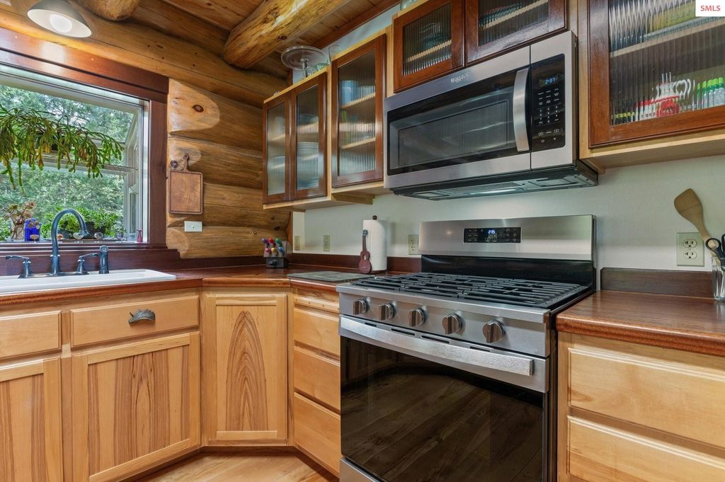 1198 Mountain View Dr, Sandpoint, ID 83864 photo 12