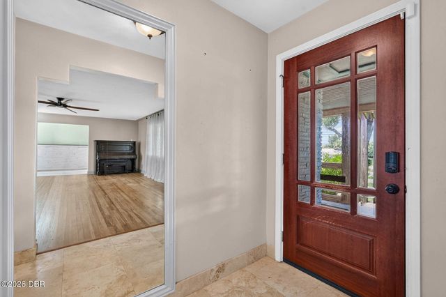 2071 S Peninsula Drive, Daytona Beach, FL 32118