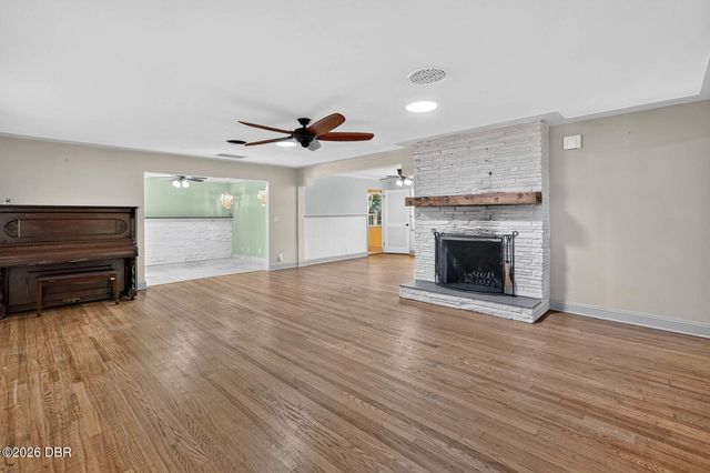 2071 S Peninsula Drive, Daytona Beach, FL 32118