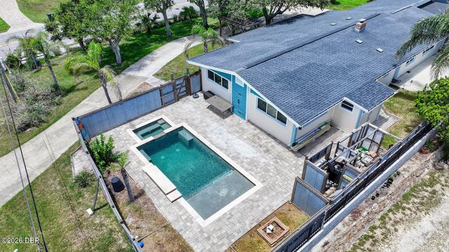 2071 S Peninsula Drive, Daytona Beach, FL 32118