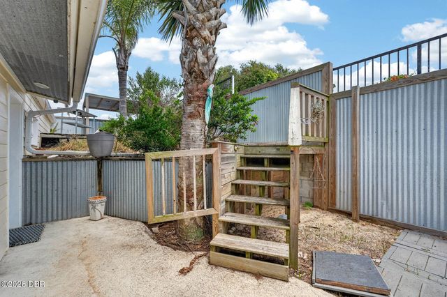 2071 S Peninsula Drive, Daytona Beach, FL 32118