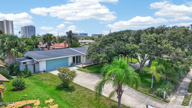 2071 S Peninsula Drive, Daytona Beach, FL 32118