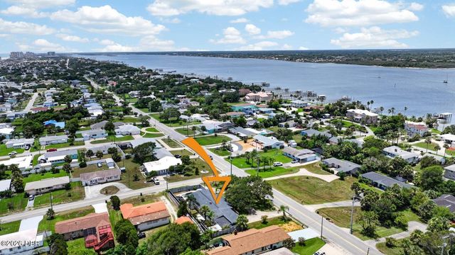2071 S Peninsula Drive, Daytona Beach, FL 32118