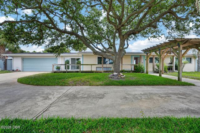2071 S Peninsula Drive, Daytona Beach, FL 32118