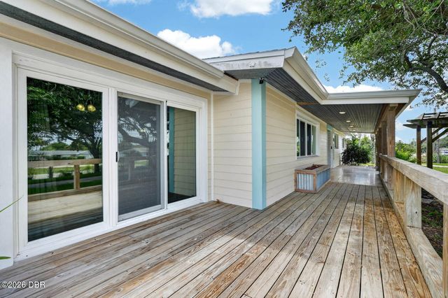 2071 S Peninsula Drive, Daytona Beach, FL 32118