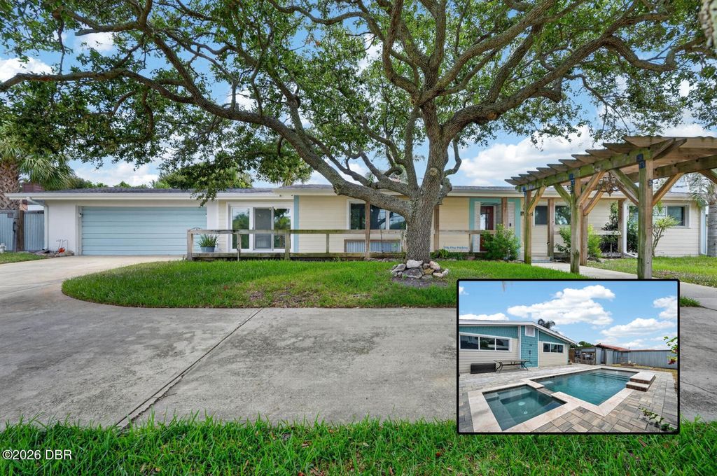 2071 S Peninsula Drive, Daytona Beach, FL 32118