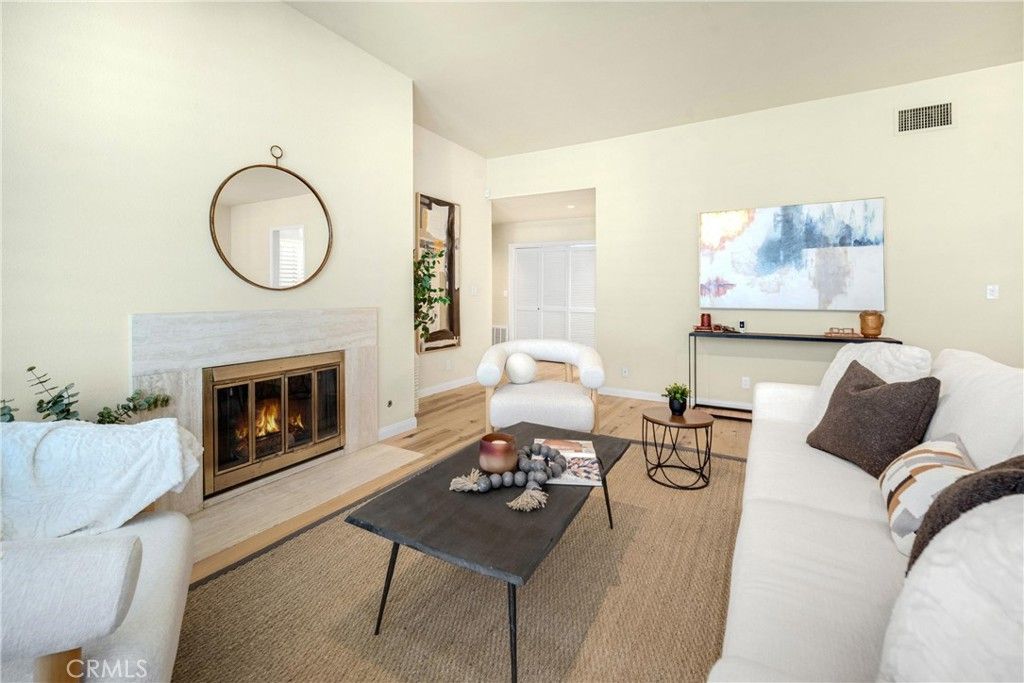 1870 Veteran Avenue 101, Los Angeles, CA 90025 — photo 3