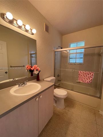 2305 Belmont Lane 2305, North Lauderdale, FL 33068
