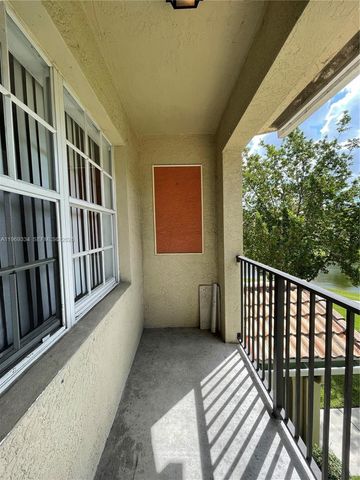 2305 Belmont Lane 2305, North Lauderdale, FL 33068