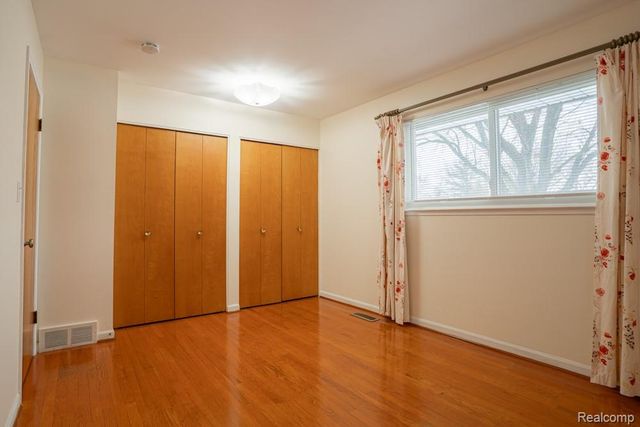 28031 Lorraine Avenue, Warren, MI 48093