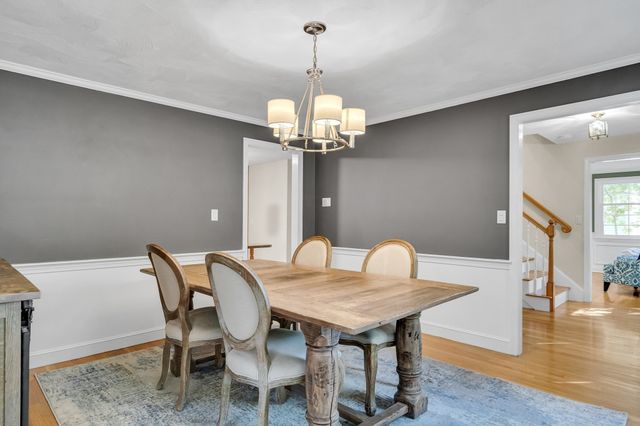 8 Barry Dr, Framingham, MA 01702