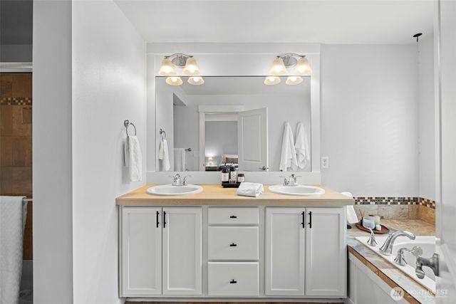 37523 SE Fury Street, Snoqualmie, WA 98065