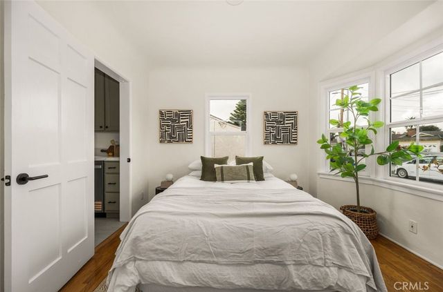 16124 S Hoover Street, Gardena, CA 90247