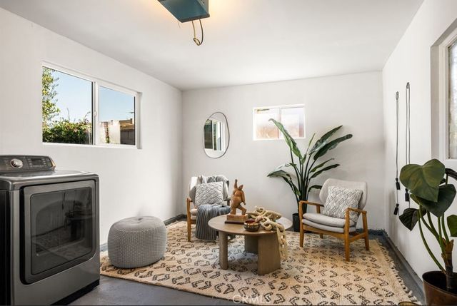 16124 S Hoover Street, Gardena, CA 90247