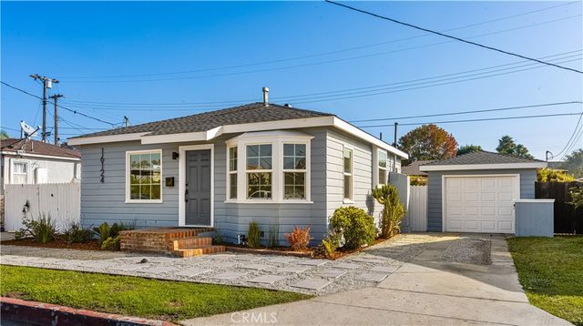 16124 S Hoover Street, Gardena, CA 90247