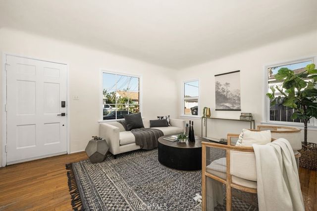 16124 S Hoover Street, Gardena, CA 90247