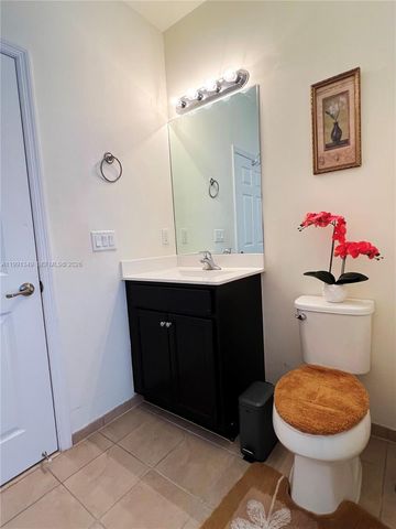 422 SE 34th Ter 422, Homestead, FL 33033