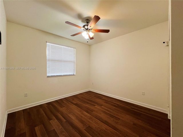 422 SE 34th Ter 422, Homestead, FL 33033