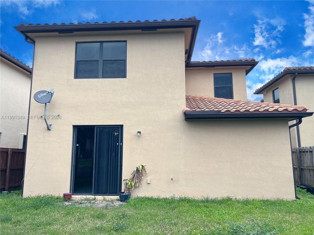 422 SE 34th Ter 422, Homestead, FL 33033