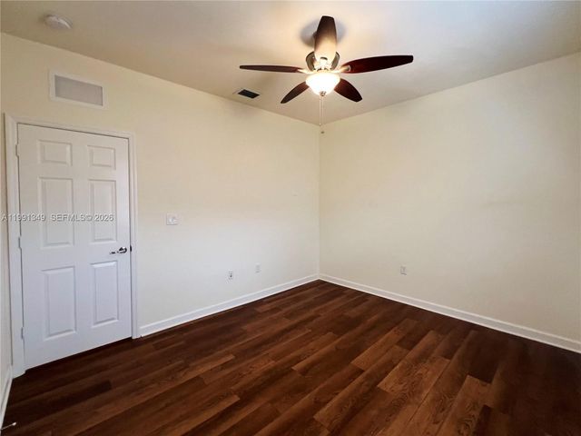 422 SE 34th Ter 422, Homestead, FL 33033