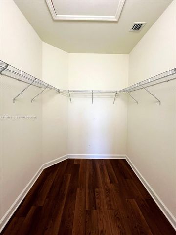 422 SE 34th Ter 422, Homestead, FL 33033