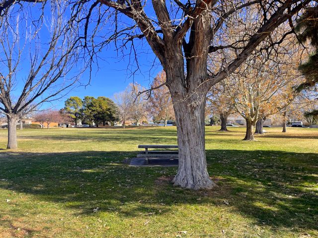 6348 Avenida La Costa NE, Albuquerque, NM 87109