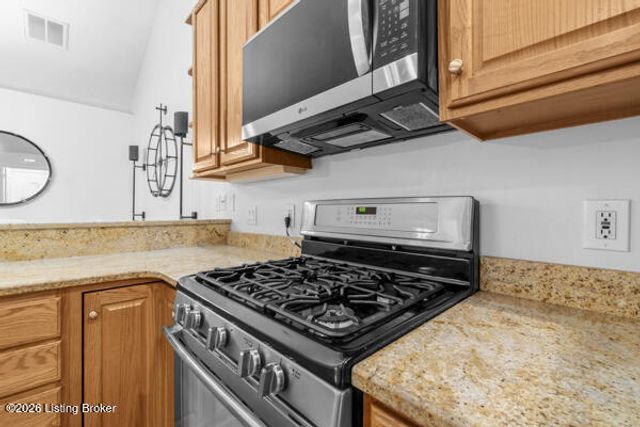 14403 Troon Dr, Louisville, KY 40245