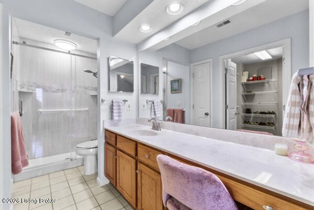 14403 Troon Dr, Louisville, KY 40245