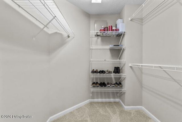 14403 Troon Dr, Louisville, KY 40245