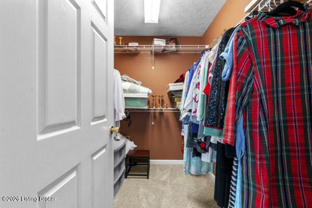 14403 Troon Dr, Louisville, KY 40245