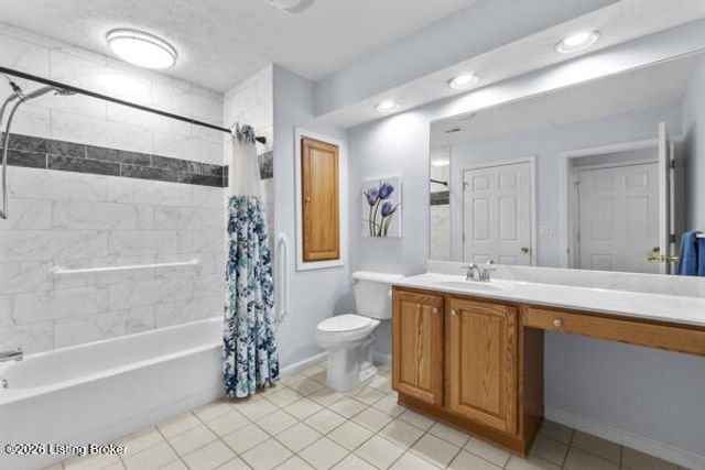 14403 Troon Dr, Louisville, KY 40245