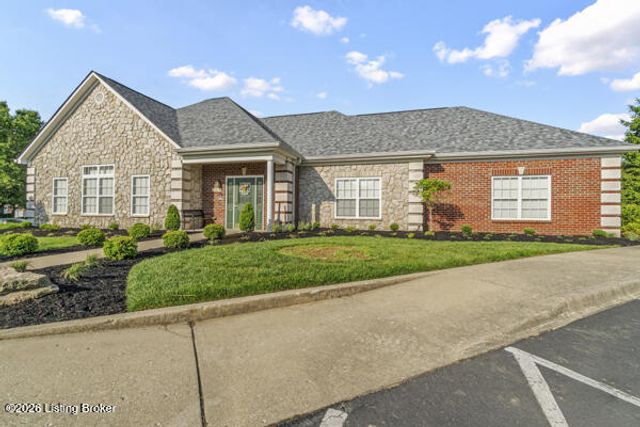 14403 Troon Dr, Louisville, KY 40245