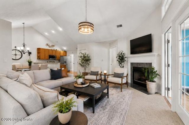 14403 Troon Dr, Louisville, KY 40245