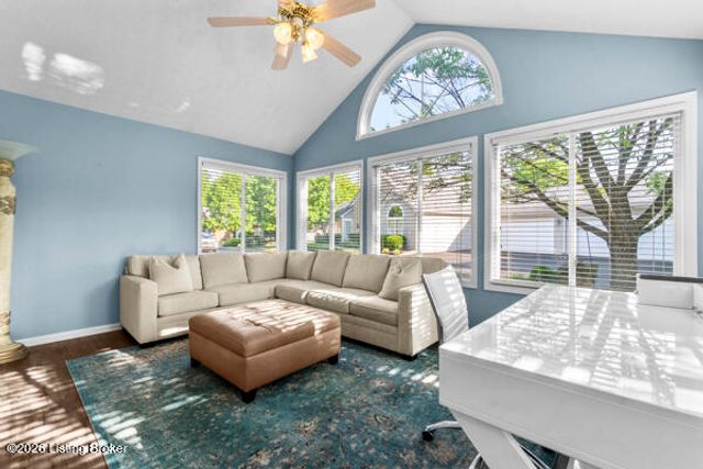 14403 Troon Dr, Louisville, KY 40245