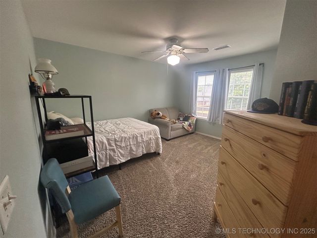 6912 E Galveston Street, Broken Arrow, OK 74014