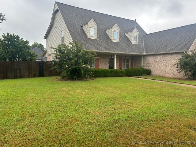 6912 E Galveston Street, Broken Arrow, OK 74014