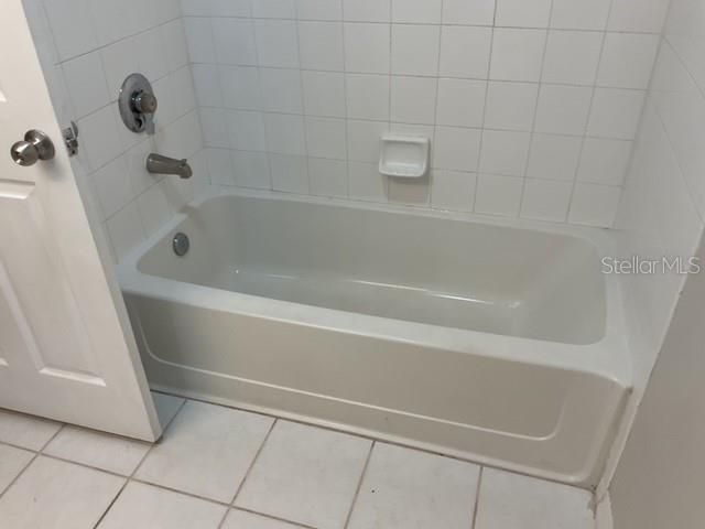 5711 BENTGRASS DRIVE 19-211, Sarasota, FL 34235