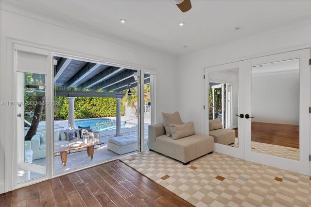 1161 Sunset Dr, Coral Gables, FL 33143