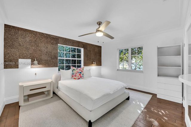 1161 Sunset Dr, Coral Gables, FL 33143