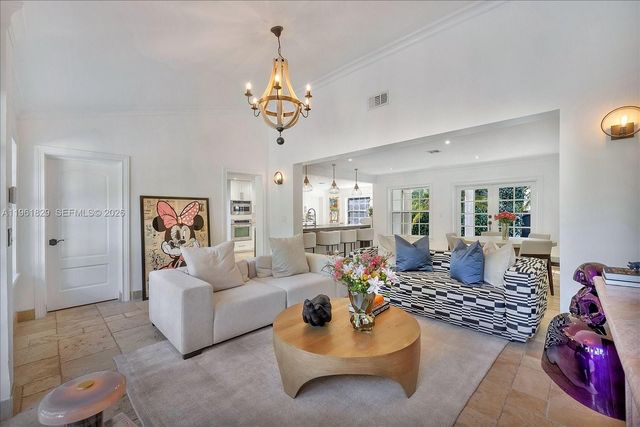 1161 Sunset Dr, Coral Gables, FL 33143