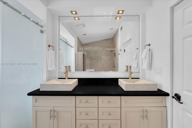 1161 Sunset Dr, Coral Gables, FL 33143