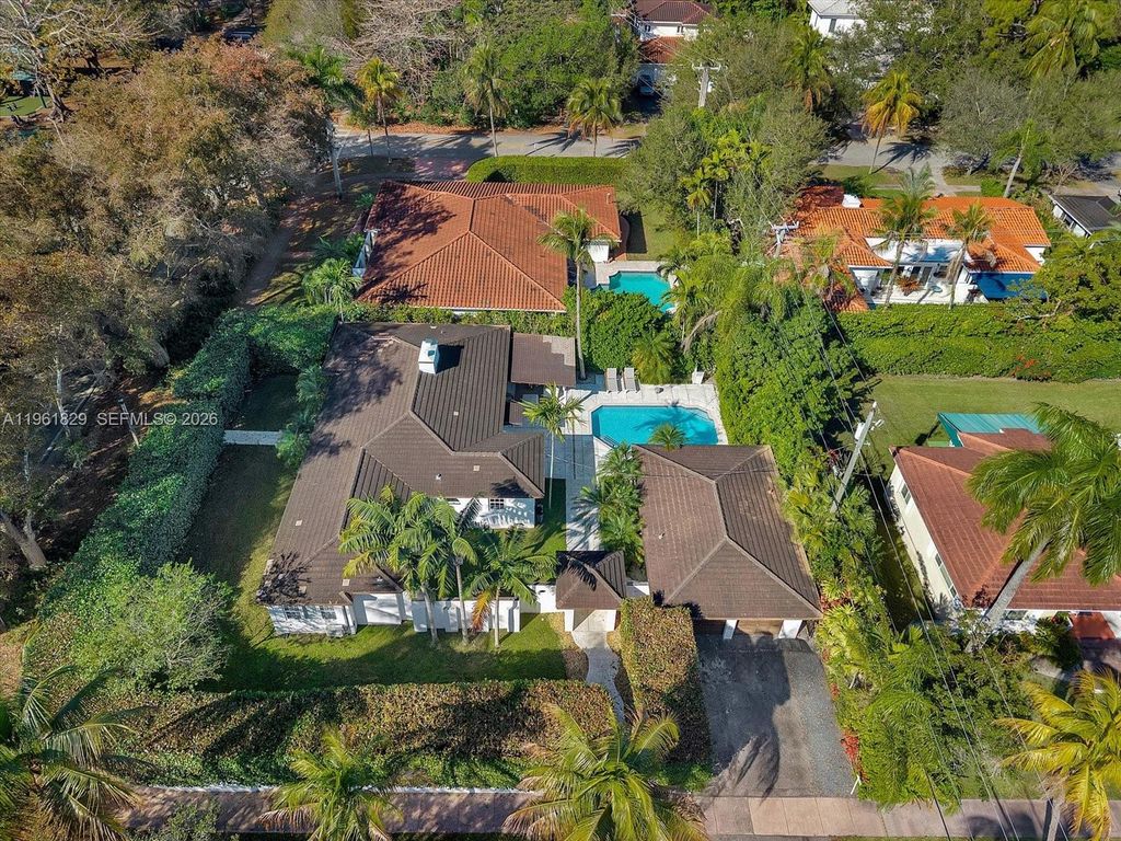 Image 1 of property listing at 1161 Sunset Dr, Coral Gables, FL 33143