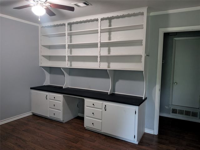2009 County Road 4619, Athens, TX 75752
