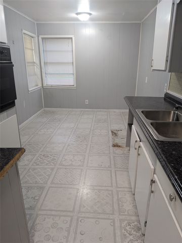 2009 County Road 4619, Athens, TX 75752