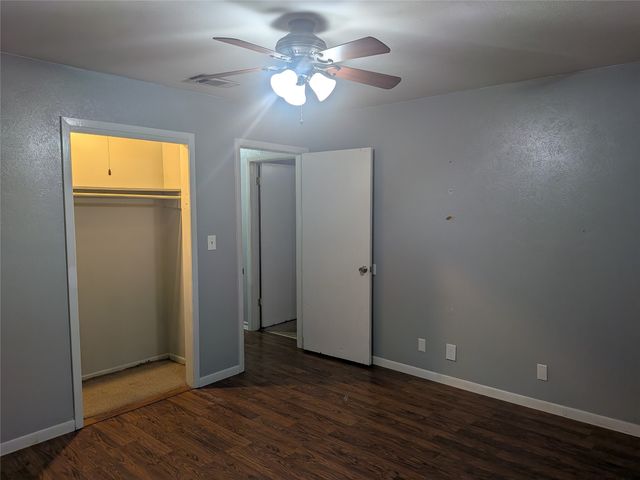 2009 County Road 4619, Athens, TX 75752