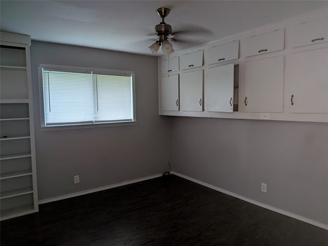 2009 County Road 4619, Athens, TX 75752