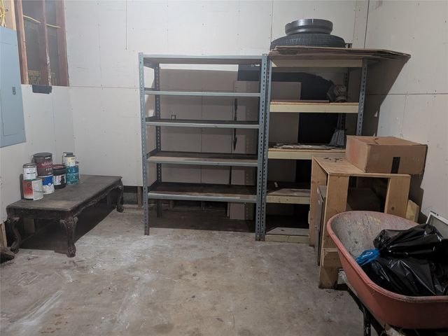 2009 County Road 4619, Athens, TX 75752