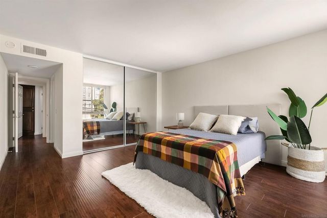 3825 Centre 24, San Diego, CA 92103