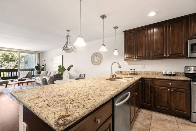 3825 Centre 24, San Diego, CA 92103