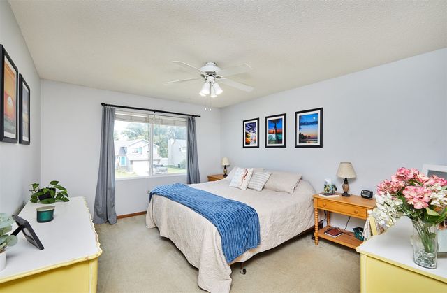 6152 Dakota Drive, West Des Moines, IA 50266